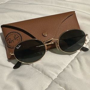 Oval Ray-Ban Sunglasses